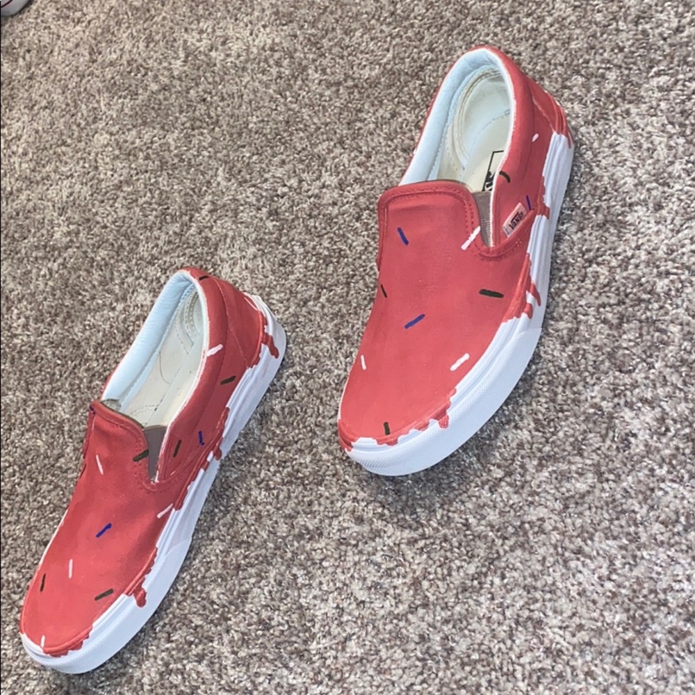 Customized Vans - Picture 3 of 4